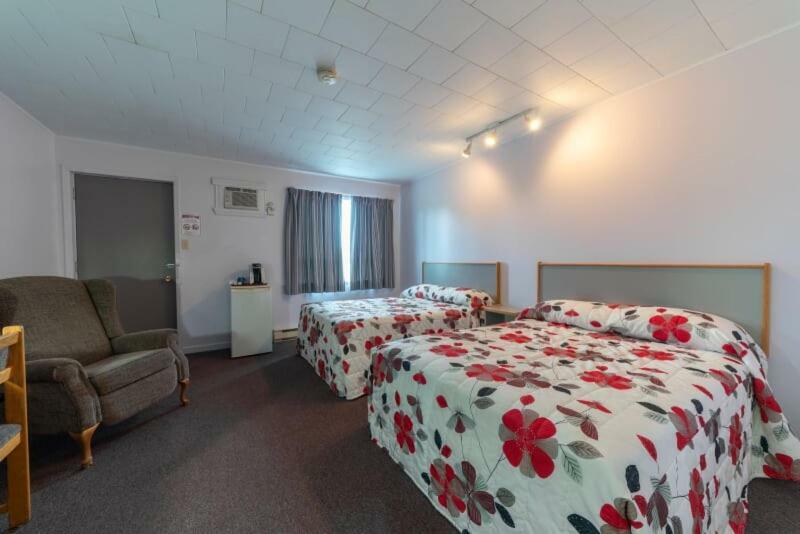 Motel Claude Degelis Esterno foto