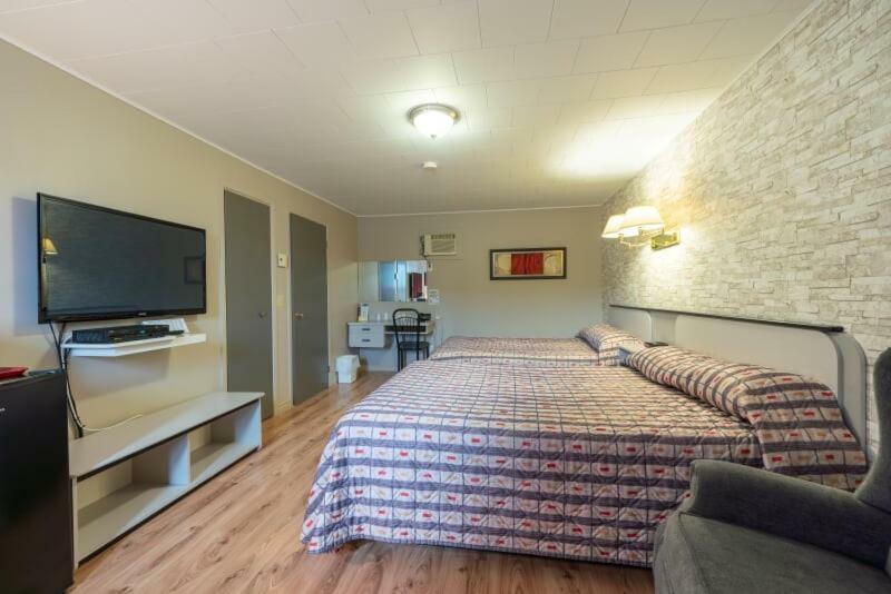 Motel Claude Degelis Esterno foto